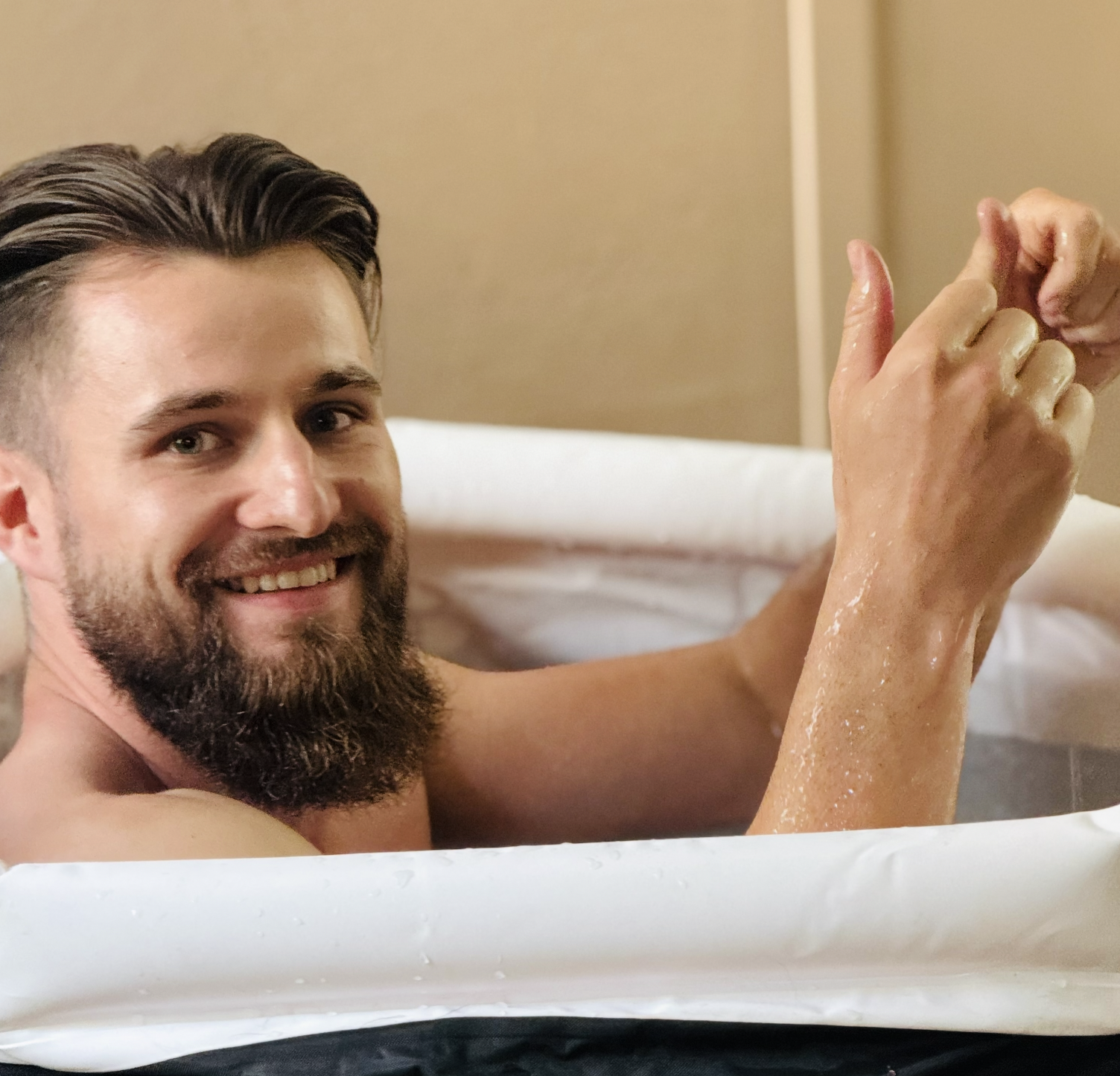 Moi et glaçon = content
